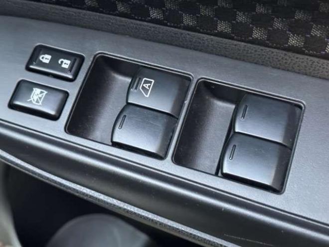 ノート1.2 ライダー 4WD　純正エアロ 1200