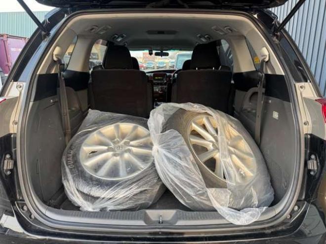 エスティマ2.4 アエラス Gエディション 4WD　両側Pスライド　夏冬タイヤ　ナビ　TV　Bカメラ 2400