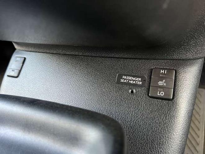 プリウス1.8 S ツーリングセレクション E-Four 4WD　フルエアロ・純正9インチナビ・Sセンス 1800