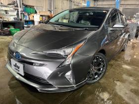 プリウス　1.8 A プレミアム ツーリングセレクション E-Four 4WD　TRDスポイラー・18インチAW・純正8型ナビ・エンジンスターター・ドライブレコーダー・アダプティブクルーズコントロール・パワーシート・ETC・1500W給電・車検令和9年7月・寒冷地仕様車 1800