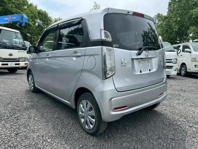 N-WGNＧ　ドライブレコーダー　バックカメラ　ナビ　スマートキー　アイドリングストップ　電動格納ミラー　ベンチシート　ＣＶＴ　Ｂｌｕｅｔｏｏｔｈ　エアコン　パワーステアリング　パワーウィンドウ 4WD 660 5Dr