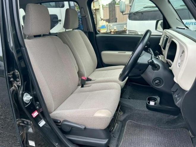 ミラココア　ドライブレコーダー　ＥＴＣ　バックカメラ　ナビ　スマートキー　アイドリングストップ　ベンチシート　ＣＶＴ　ＡＢＳ　アルミホイール　エアコン　パワーステアリング　パワーウィンドウ 4WD 660 5Dr