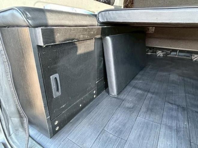 ハイエースバン　４ＷＤ　ＥＴＣ　バックカメラ　ナビ　両側スライドドア　ＡＴ　Ｂｌｕｅｔｏｏｔｈ　エアコン　パワーウィンドウ　運転席エアバッグ 4WD 2500(D) 5Dr