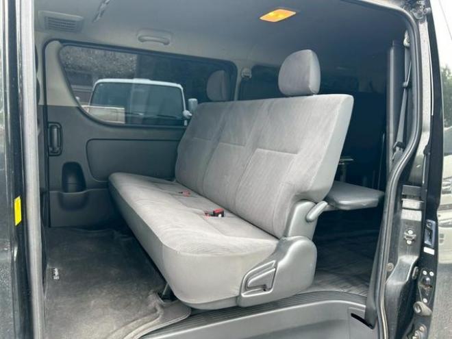 ハイエースバン　スーパーＧＬ　ＥＴＣ　バックカメラ　ナビ　両側スライドドア　ＡＴ　アルミホイール　エアコン　パワーウィンドウ　運転席エアバッグ 4WD 3000(D) 5Dr