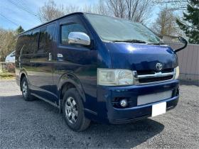 ハイエースバン　スーパーＧＬ　ＥＴＣ　バックカメラ　ナビ　ＴＶ　両側スライドドア　ＡＴ　アルミホイール　エアコン　パワーウィンドウ　運転席エアバッグ 4WD 2500(D) 5Dr