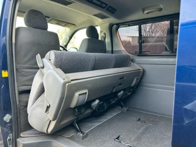 ハイエースバンスーパーＧＬ　ＥＴＣ　バックカメラ　ナビ　ＴＶ　両側スライドドア　ＡＴ　アルミホイール　エアコン　パワーウィンドウ　運転席エアバッグ 4WD 2500(D) 5Dr