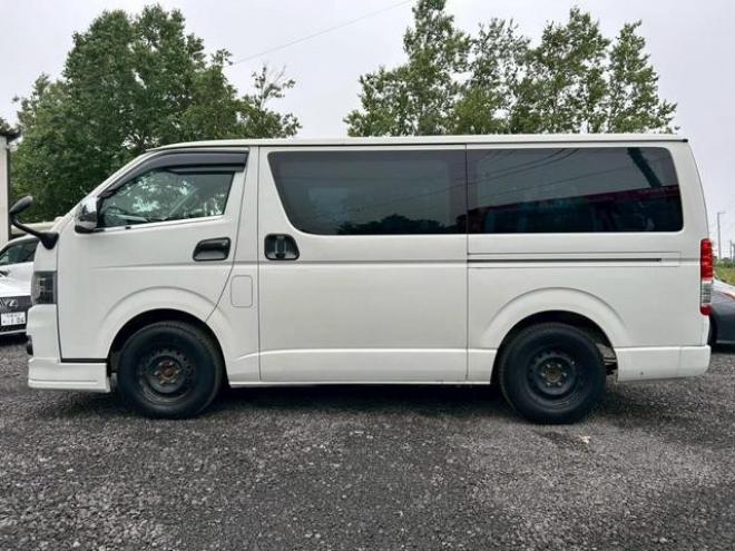 ハイエースバン　４ＷＤ　バックカメラ　ナビ　両側スライドドア　パワーウィンドウ　運転席エアバッグ 4WD 3000(D) 5Dr