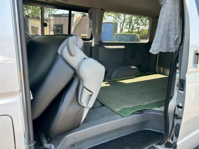 ハイエースバンスーパーＧＬ　４ＷＤ　ナビ　両側スライドドア　電動格納ミラー　ＡＴ　エアコン　パワーウィンドウ　運転席エアバッグ　助手席エアバッグ 4WD 2500(D) 5Dr