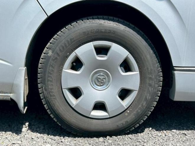 ハイエースバンスーパーＧＬ　４ＷＤ　ナビ　両側スライドドア　電動格納ミラー　ＡＴ　エアコン　パワーウィンドウ　運転席エアバッグ　助手席エアバッグ 4WD 2500(D) 5Dr