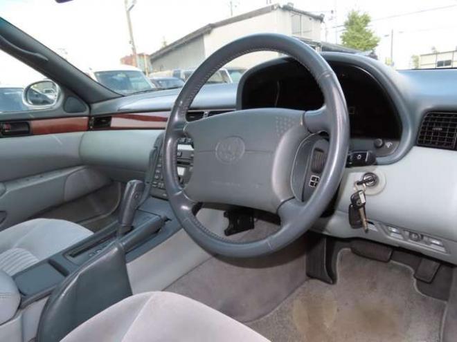 ソアラ3.0 GT　キーレス・ETC・禁煙車・レーベンハート20AW・札幌34ナンバー・下回りサビ少 2WD 3000