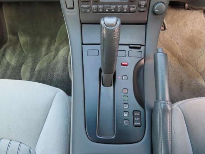 ソアラ3.0 GT　キーレス・ETC・禁煙車・レーベンハート20AW・札幌34ナンバー・下回りサビ少 2WD 3000