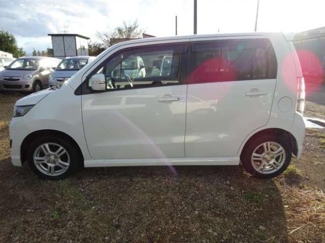 ワゴンRスティングレー リミテッドII 4WD　シートヒーター・HID・禁煙車・ポリマーコーティング・1年保証 660