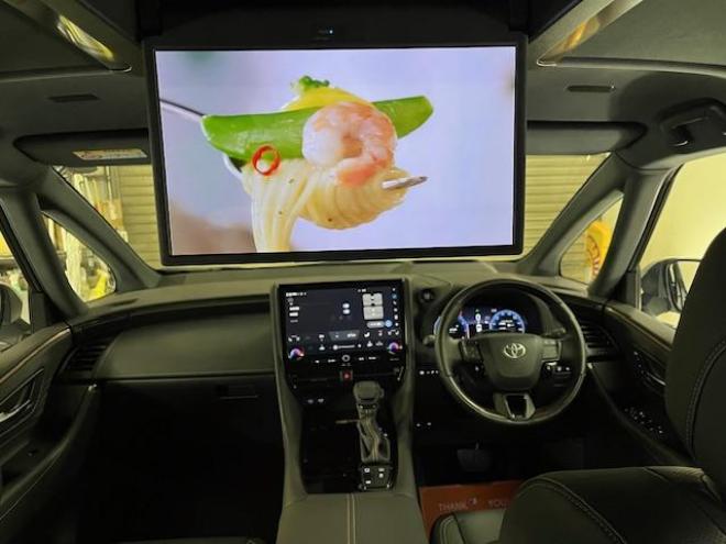 アルファードＺ　本州仕入　寒冷地仕様　禁煙車　トヨタセーフティセンス　左右独立ムーンルーフ　レーダークルーズ　レーントレーシング　純正１８インチＡＷ　ＴＯＹＯ製新品スタッドレスタイヤ　純正ナビ（フルセグ地デジ　Ｂｌｕｅｔｏｏｔｈ　Ｍｉｒａｃａｓｔ）＋バックカメラ＋全方位カメラ　両側パワースライドドア　パワーバックドア　純正ブラックレザーシート　ヘッドアップディスプレイ　電動オットマン　ＬＥＤヘッドライト　デジタルインナーミラー　シートヒーター＆クーラー　前後ドライブレコーダー　ＥＴＣ  4WD 2500 5Dr