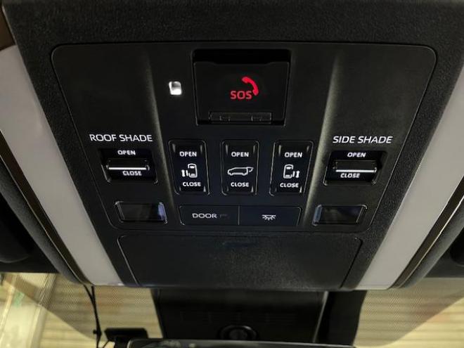 アルファードＺ　本州仕入　寒冷地仕様　禁煙車　トヨタセーフティセンス　左右独立ムーンルーフ　レーダークルーズ　レーントレーシング　純正１８インチＡＷ　ＴＯＹＯ製新品スタッドレスタイヤ　純正ナビ（フルセグ地デジ　Ｂｌｕｅｔｏｏｔｈ　Ｍｉｒａｃａｓｔ）＋バックカメラ＋全方位カメラ　両側パワースライドドア　パワーバックドア　純正ブラックレザーシート　ヘッドアップディスプレイ　電動オットマン　ＬＥＤヘッドライト　デジタルインナーミラー　シートヒーター＆クーラー　前後ドライブレコーダー　ＥＴＣ  4WD 2500 5Dr