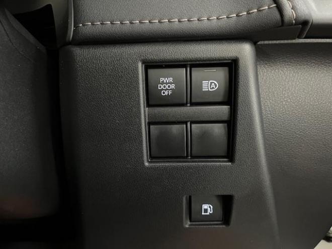 アルファードＺ　本州仕入　寒冷地仕様　禁煙車　トヨタセーフティセンス　左右独立ムーンルーフ　レーダークルーズ　レーントレーシング　純正１８インチＡＷ　ＴＯＹＯ製新品スタッドレスタイヤ　純正ナビ（フルセグ地デジ　Ｂｌｕｅｔｏｏｔｈ　Ｍｉｒａｃａｓｔ）＋バックカメラ＋全方位カメラ　両側パワースライドドア　パワーバックドア　純正ブラックレザーシート　ヘッドアップディスプレイ　電動オットマン　ＬＥＤヘッドライト　デジタルインナーミラー　シートヒーター＆クーラー　前後ドライブレコーダー　ＥＴＣ  4WD 2500 5Dr