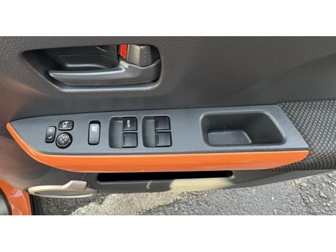 ハスラーHUSTLER  4WD　X HID TURBO ブレーキアシスト　寒冷地　hid　autoライト　地デジナビ　プッシュスタート　シートヒーター　エンスタ　ドラレコ前後ETC　全磨き済　エンジンオイル交換　CVTオイル交換　記録簿2枚 4WD 660 5Dr