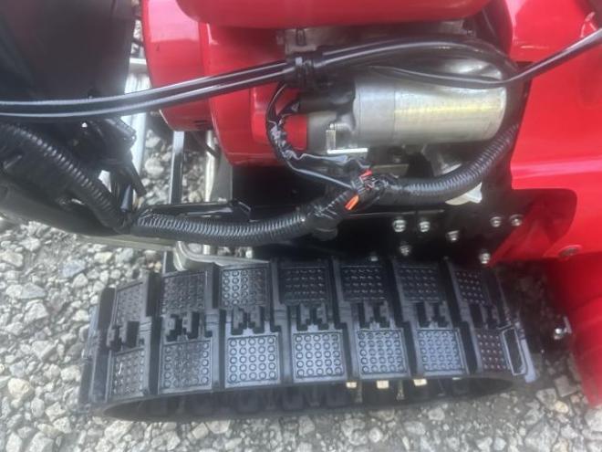 除雪機ホンダHS660 点検・整備・塗装済み