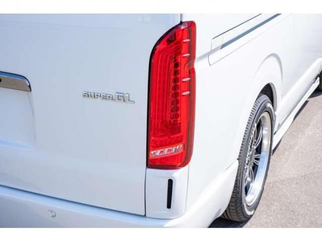 ハイエースバン2.7 スーパーGL ダークプライムII ワイド ミドルルーフ ロングボディ 4WD　新車6型　3ナンバー　8人乗り　寒冷地仕様 新車 2700