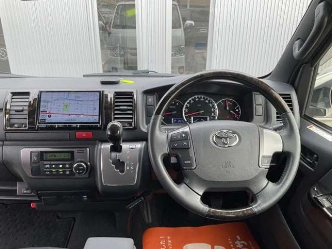 ハイエースバン2.8 スーパーGL ダークプライムII ロングボディ ディーゼルターボ 4WD　モデリスタフロントスポイラー　ワーク18インチAW　8インチナビTV 両側電動パワースライドドア 415COBRAフラットキット(ベッドキット) 2800