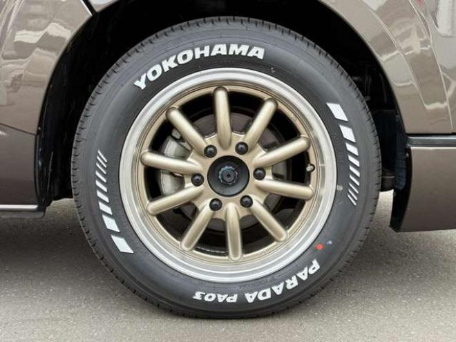 ハイエースバン2.8 スーパーGL 50TH アニバーサリー リミテッド ロングボディ ディーゼルターボ 4WD　415COBRA　CL-3 フロントリップスポイラー　ステージ2ルーフスポイラー　By2NEO　BADフェイスボンネット　ローフォルムフェンダー　ESSEX　ENCB　17インチブロンズホイール　ヨコハマパラダ　NEWパーツカスタム 2800