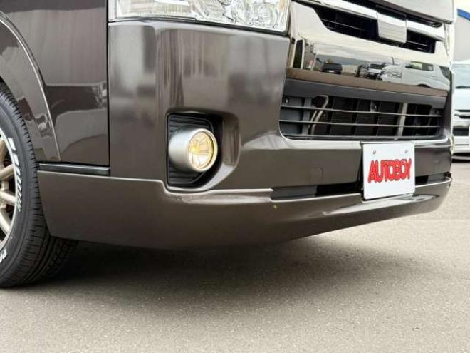 ハイエースバン2.8 スーパーGL 50TH アニバーサリー リミテッド ロングボディ ディーゼルターボ 4WD　415COBRA　CL-3 フロントリップスポイラー　ステージ2ルーフスポイラー　By2NEO　BADフェイスボンネット　ローフォルムフェンダー　ESSEX　ENCB　17インチブロンズホイール　ヨコハマパラダ　NEWパーツカスタム 2800