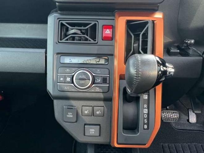 タフトGターボ 4WD　スマートアシスト　スマートキー　プッシュスタート　メモリーナビ　フルセグTV バックカメラ　ガラスルーフ　追従型レーダークルーズ　両席シートヒーター　アイドリングストップ 660