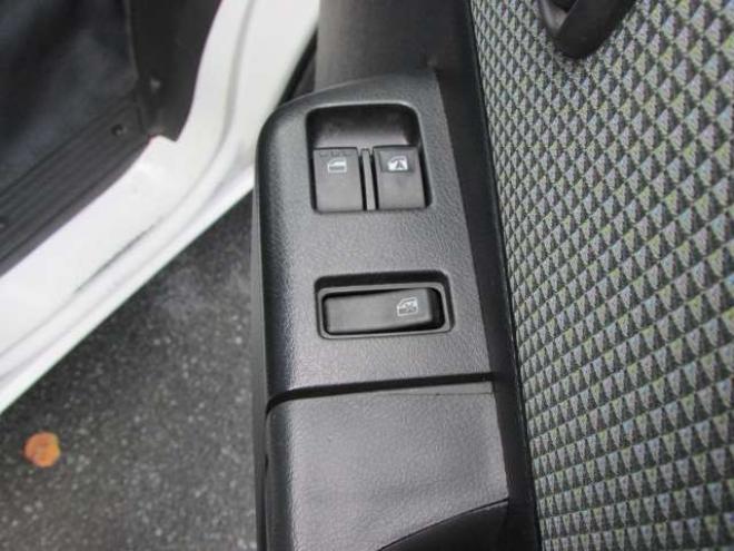 タウンエースバン1.5 GL 4WD　パートタイム4WD　ディスプレイオーディオ　リアヒーター　リアフォグ　GRIPMAX　MUDRAGE　M/Tホワイト　アイドリングストップ　横滑り防止　　フローティングビッグCarPlay対応　Bluetooth　社外14インチAW 1500