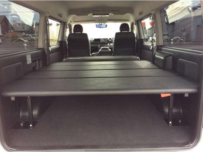 ハイエースバン2.7 スーパーGL ダークプライム ワイド ミドルルーフ ロングボディ 4WD　4WD　寒冷地仕様　両側パワスラ　スマキー　プッシュスタート　リアヒーター&クーラー　アルパインインナーミラー&フリップダウンモニター　社外メモリナビ　フルセグTV　ETC　ベッドキッド　Bカメラ 2700