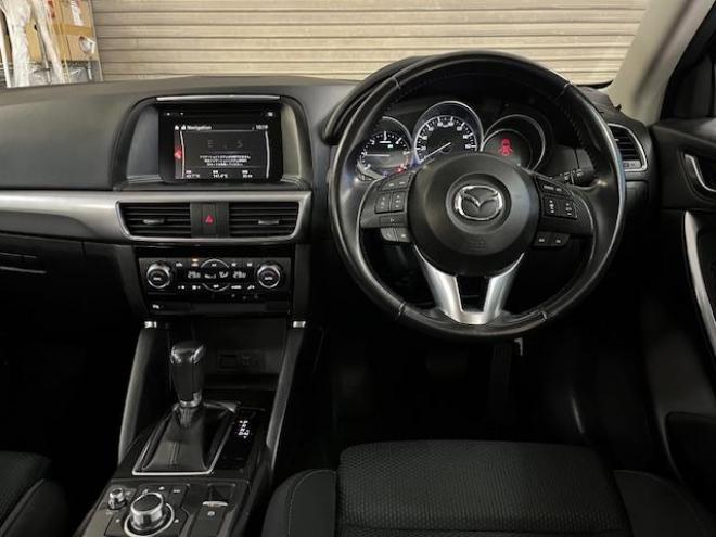 CX-5本州仕入　禁煙車　セーフティクルーズパッケージ　スマートブレーキサポート　レーダークルーズ　誤発進抑制制御　純正１７インチＡＷ　社外１７ＡＷ＋スタッドレスタイヤ付　純正ナビ　Ｂｌｕｅｔｏｏｔｈ 4WD 2200 5Dr
