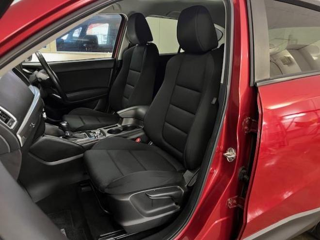 CX-5本州仕入　禁煙車　セーフティクルーズパッケージ　スマートブレーキサポート　レーダークルーズ　誤発進抑制制御　純正１７インチＡＷ　社外１７ＡＷ＋スタッドレスタイヤ付　純正ナビ　Ｂｌｕｅｔｏｏｔｈ 4WD 2200 5Dr