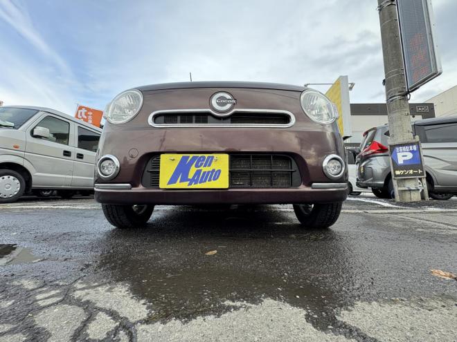 ミラココアMIRA COCOA 4WD X錆の少ない本州仕入　お洒落なスマートキー（スペアーアリ）　便利なBluetooth純正ナビＴＶ　アルミ　アイドリングストップ　バイザー　スタットレス　全磨き済　エンジンオイル交換 4WD 660 5Dr