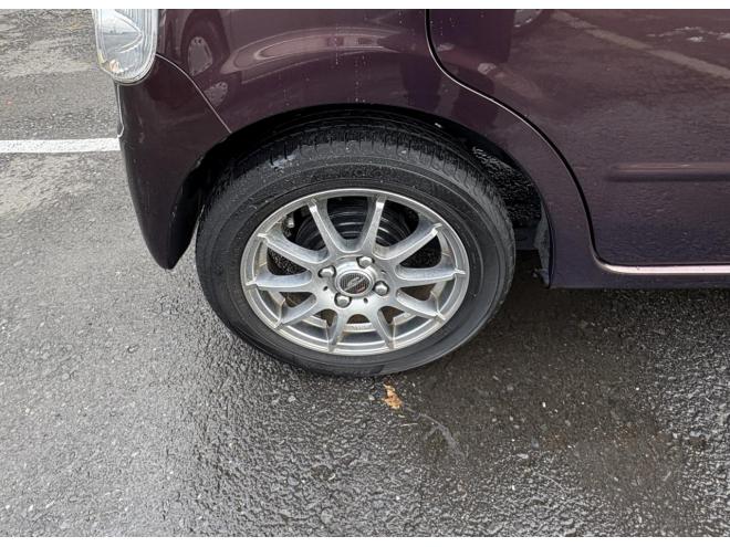 ミラココアMIRA COCOA 4WD X錆の少ない本州仕入　お洒落なスマートキー（スペアーアリ）　便利なBluetooth純正ナビＴＶ　アルミ　アイドリングストップ　バイザー　スタットレス　全磨き済　エンジンオイル交換 4WD 660 5Dr