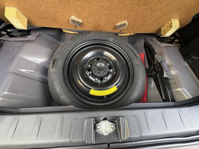 ミラココアMIRA COCOA 4WD X錆の少ない本州仕入　お洒落なスマートキー（スペアーアリ）　便利なBluetooth純正ナビＴＶ　アルミ　アイドリングストップ　バイザー　スタットレス　全磨き済　エンジンオイル交換 4WD 660 5Dr