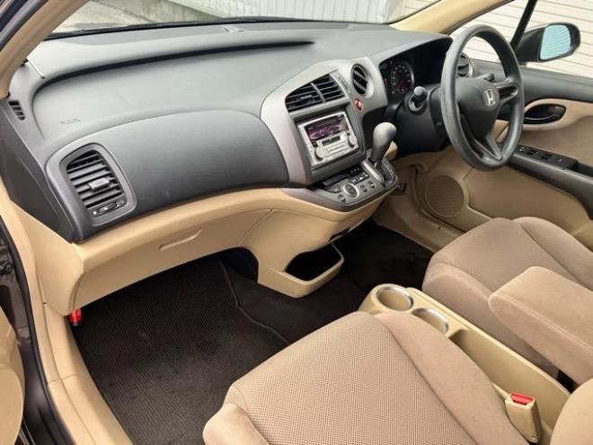 ストリームG 4WD 2000 5Dr