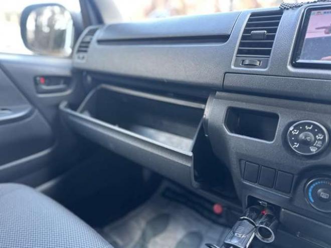 ハイエースバン3.0 DX ロング ハイルーフ GLパッケージ ディーゼルターボ 4WD　純正ナビTV　バックカメラ　寒冷地仕様　キーレス　ETC　ワンオーナー　パワーウィンドウ　パワステ　両側スライドドア 3000