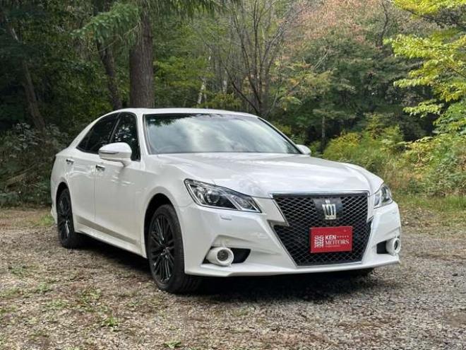 クラウンアスリート 2.5 G i-Four 4WD　サンルーフ　黒皮シート　レーダークルーズ　ETC　パワステ　パワーウィンドウ　純正ナビ　純正アルミ　ABS　キーレスエントリー 2500