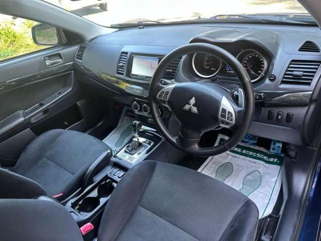 ギャランフォルティス 2.0 ラリーアート 4WD　社外ナビ　フルセグ　バックカメラ　ドラレコ　パワーウィンドウ　パワステ　ABS　キーレスエントリー　盗難防止装置　　クルーズコントロール 2000