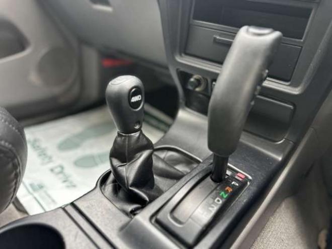 ハイラックスサーフ3.0 SSR-X ディーゼルターボ 4WD　サンルーフ　リフトアップ　ETC　パワステ　パワーウィンドウ　社外アルミ　ABS　キーレス　CDオーディオ 3000