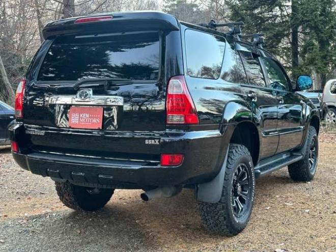 ハイラックスサーフ2.7 SSR-X 4WD　社外地デジナビ　バックカメラ　ウーハー　ドライブレコーダー　ルーフキャリア　ETC　オールテレーンタイヤ　リフトアップ　サンルーフ　社外アルミホイール　ABS　パワーウィンドウ　パワステ　社外グリル 2700