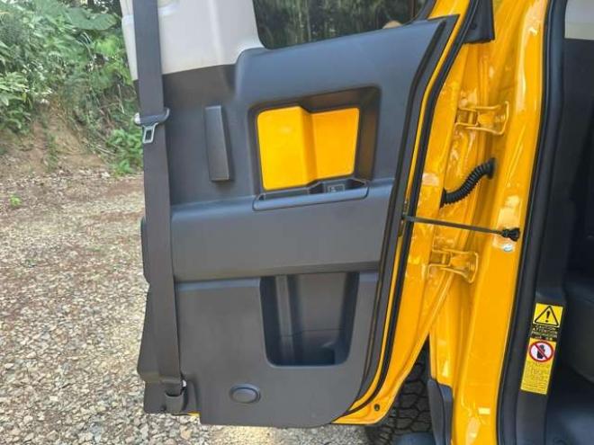 FJクルーザー4.0 カラーパッケージ 4WD　INTREPIDキャンプギアルーフテント　社外10インチナビ　バックカメラ　前後ドラレコ　パワステ　パワーウィンドウ　アルミ　ABS　キーレス　ETC 4000