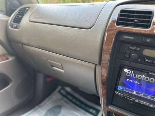 ハイラックスサーフ2.7 SSR-X プレミアムセレクション 4WD　リフトアップ　ETC　バックカメラ　社外ナビ　パワーウィンドウ　パワステ　ABS　全塗装済 2700