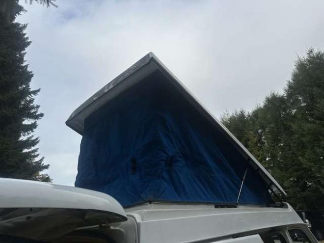 エブリィジョイン ハイルーフ 4WD　ポップアップルーフ　FFヒーター　サブバッテリー　700Wインバータリアヒーター　シンク　給水タンク　テーブル　禁煙車　パワステ　パワーウィンドウ　キーレス 660