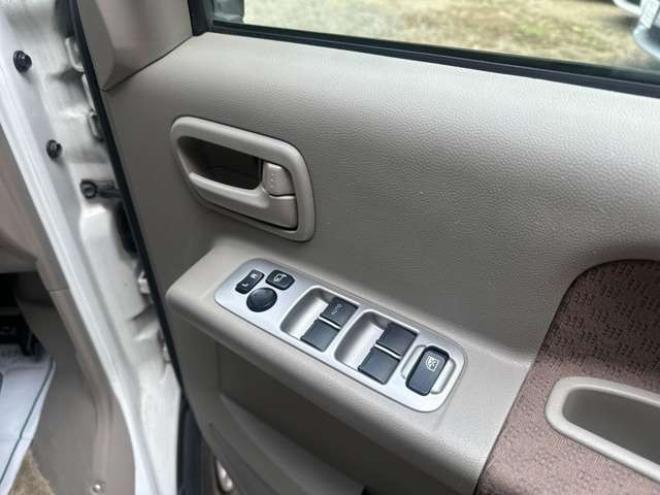 エブリィジョイン ハイルーフ 4WD　ポップアップルーフ　FFヒーター　サブバッテリー　700Wインバータリアヒーター　シンク　給水タンク　テーブル　禁煙車　パワステ　パワーウィンドウ　キーレス 660