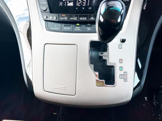 ヴェルファイア2.4Zゴールデンアイズ 4WD ローンが不安な方＜優遇ローン＞本州仕入　純正ナビ　後席モニター　両側パワースライド　電動リアゲート　ハーフレザー　2列目オットマンシート　7人乗り　HID　純正アルミ 4WD 2400 5Dr