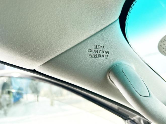 ヴェルファイア2.4Zゴールデンアイズ 4WD ローンが不安な方＜優遇ローン＞本州仕入　純正ナビ　後席モニター　両側パワースライド　電動リアゲート　ハーフレザー　2列目オットマンシート　7人乗り　HID　純正アルミ 4WD 2400 5Dr