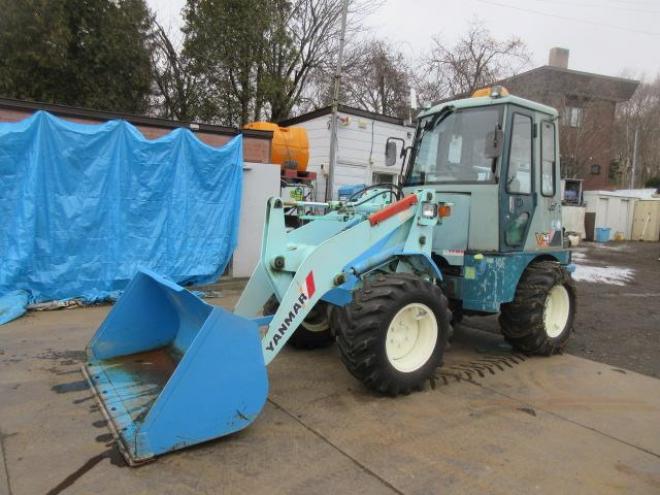 ホイールローダヤンマー　V4-3 4WD 2Dr