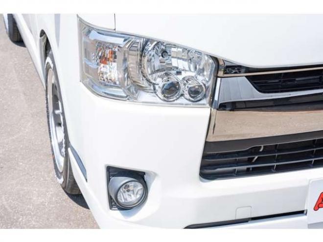 ハイエースバン2.8 スーパーGL ダークプライムII ロングボディ ディーゼルターボ 4WD　ESSEXカスタム　FリップスポイラーVer.4　サイドライナー　クワトロリアバンパー　プログレスIバッドパネル　17インチELホイール　ヨコハマPARADA　415COBRAフラットキット 2800