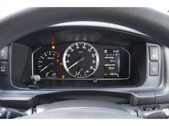 ハイエースバンスーパーロングHR　8人乗りキャンピング4WD　走行充電&外部充電&サブバッテリー　　　&FFヒーター&冷蔵庫&シンク&給排水　アルパインBIG-X&フリップダウン　415COBRAフロントリップ&バッドラッカー17AW　デジタルインナー　全方位カメラ 2700
