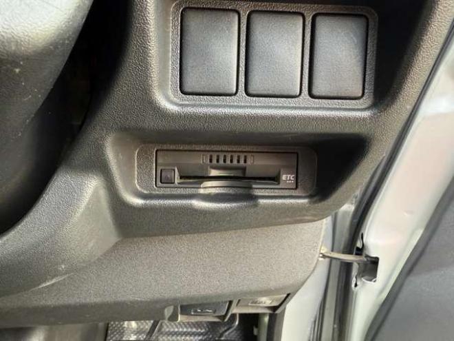 ハイエースバン2.8 DX ロング ディーゼルターボ 4WD　寒冷地仕様　415COBRA　丸目ヘッドライトキット　サファイアフロントリップスポイラー　ENCB16インチアルミ　トーヨーオープンカントリー　リアヒーター　リアエアコン 2800