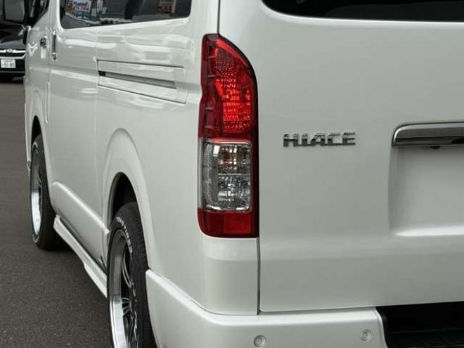 ハイエースバン2.8 スーパーGL ダークプライムII ロングボディ ディーゼルターボ 4WD　ワンオーナー 寒冷地仕様 パノラミックビューモニター デジタルインナーミラー 415COBRA CL-3フロントリップ CL-2サイドステップ　CL-ステップリアバンパー　ステージ2　バッドラッカー18インチアルミ　トーヨーH30 2800